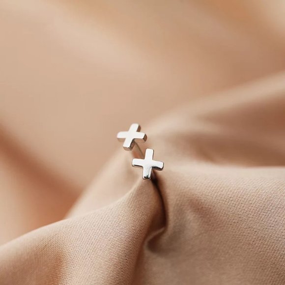 Dainty Cross S925 Earrings - Picture 3 of 7